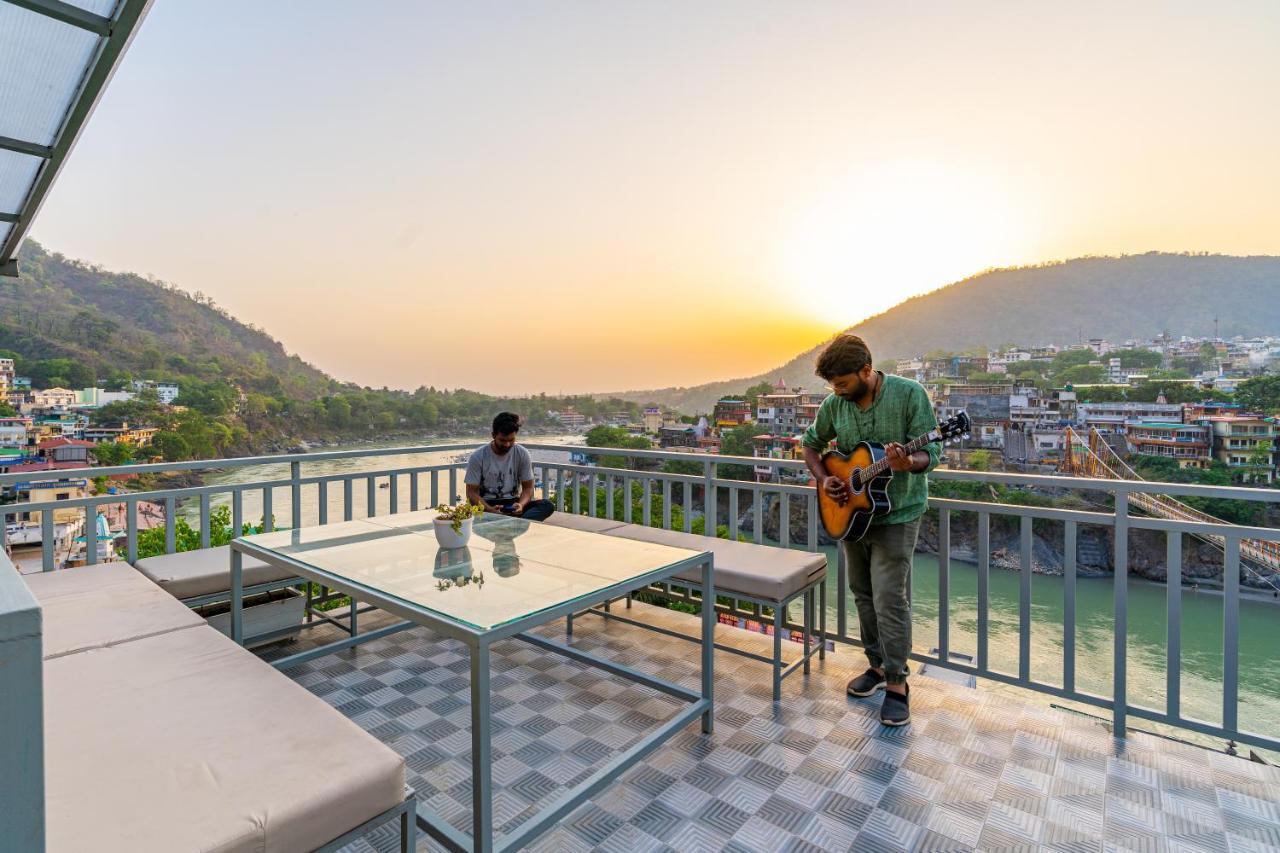 Madpackers Rishikesh Laxman Jhula Hostel Eksteriør bilde